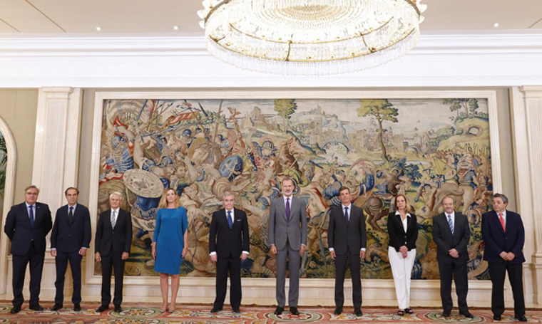 El Rey Felipe VI recibe en audiencia a la Junta de Gobierno del COAM - COAM