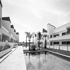 11 - ARQUITECTURA S+. EDIFICIO - CHIMENEAS DE VIENTO
